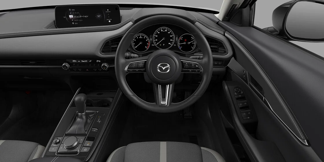 マツダ CX-30 運転席まわりの写真(マツダ公式サイト「デザイン」掲載)。