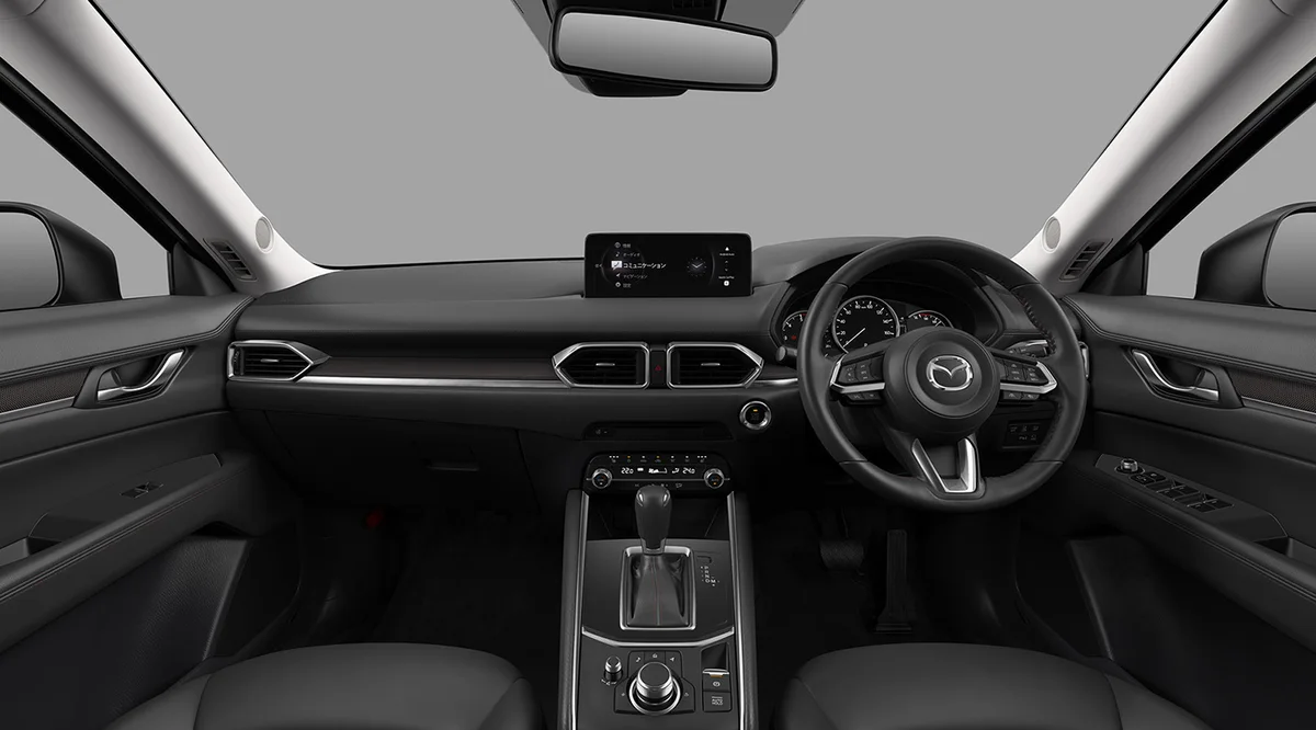 マツダ CX-5 クロスシート（ブラック）仕様の運転席まわり（マツダ公式サイト「インテリア」掲載写真）。