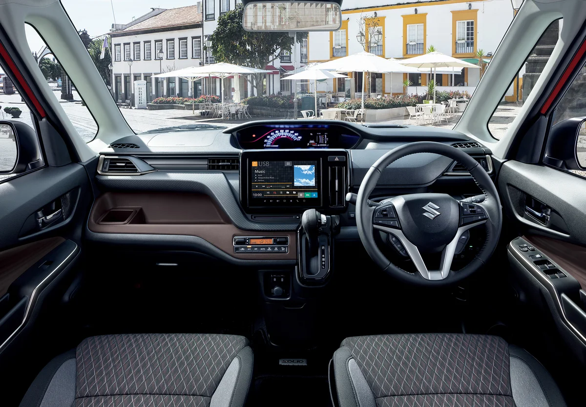 スズキ ソリオ バンディット ソリオ バンディット HYBRID MVの運転席まわり。