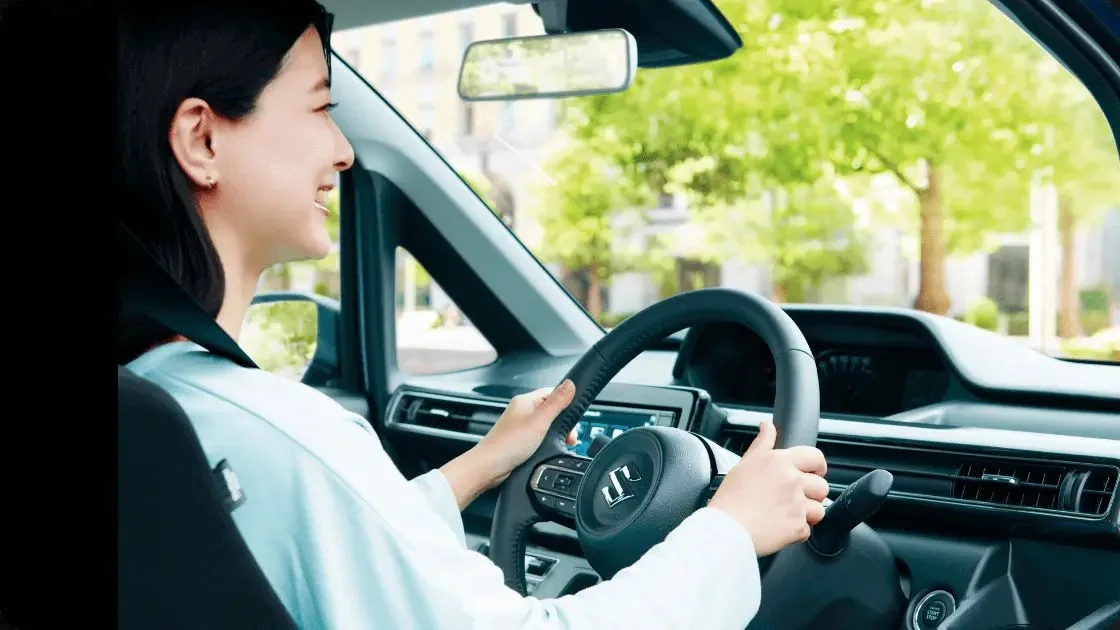 スズキ ワゴンR 体への負担が少ない高さのヒップポイントを追求した運転席です。